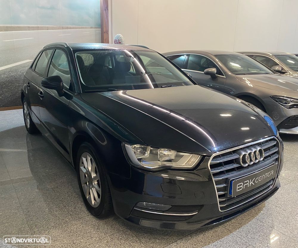 Audi A3 Sportback 1.6 TDI Attraction - 2