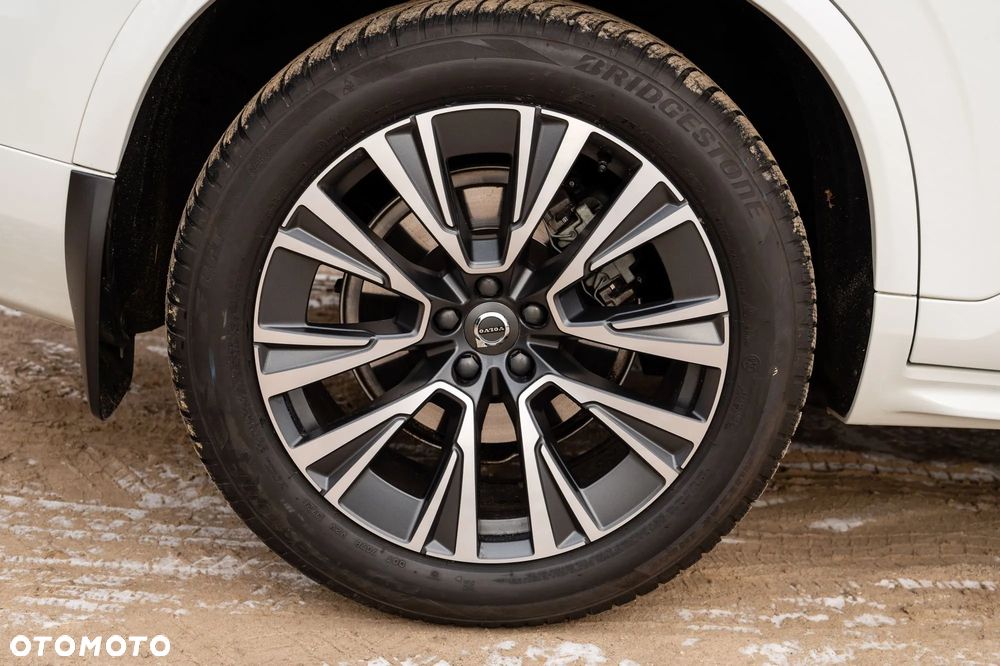 Volvo XC 90 B5 D AWD Momentum - 33