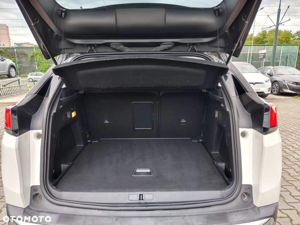 Peugeot 3008 1.5 BlueHDi Allure S&S - 10