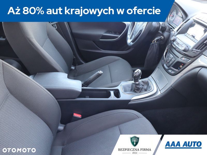 Opel Insignia - 11