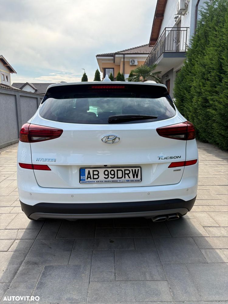 Hyundai Tucson 1.6 T-GDi 4WD 7DCT Premium - 4