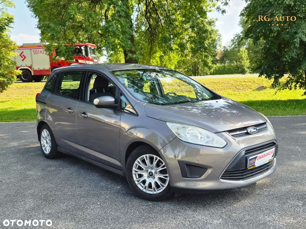 Ford Grand C-MAX - 16