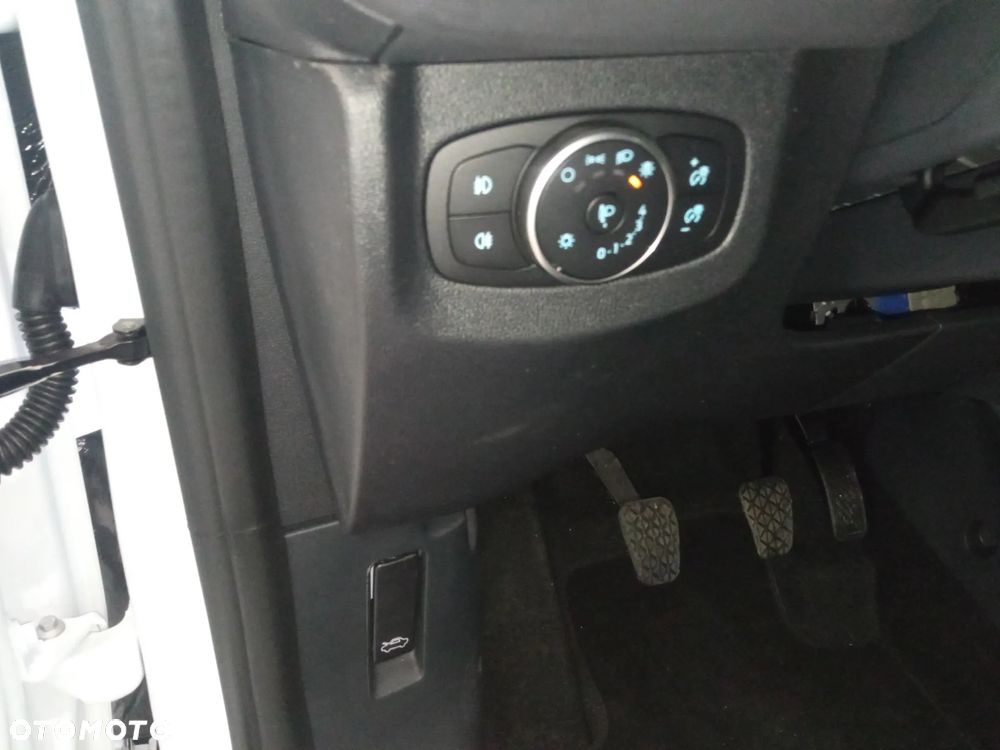 Ford Transit - 10