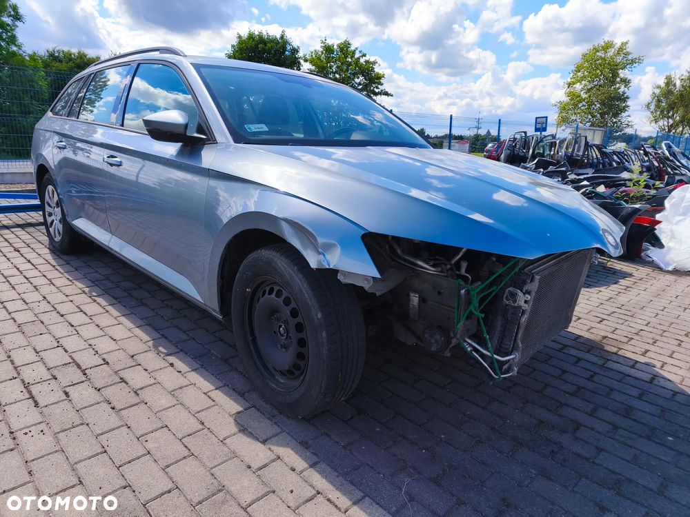 Skoda Superb 1.5 TSI Active DSG - 3