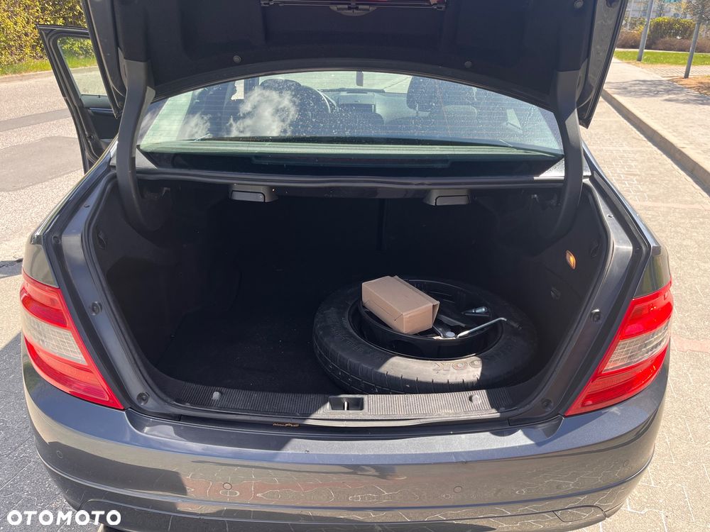 Mercedes-Benz Klasa C 200 Kompressor Avantgarde - 24