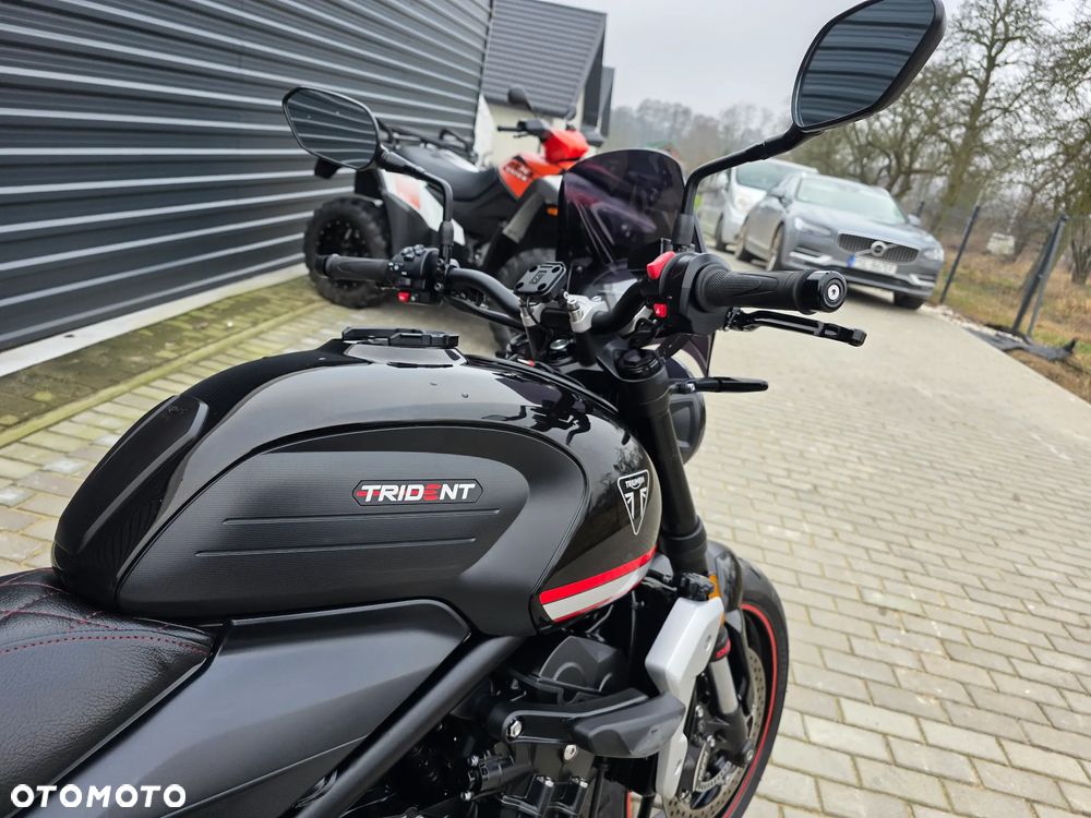 Triumph Trident - 21