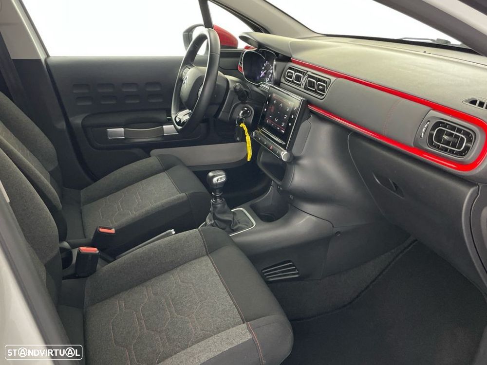Citroën C3 1.2 PureTech Shine - 21
