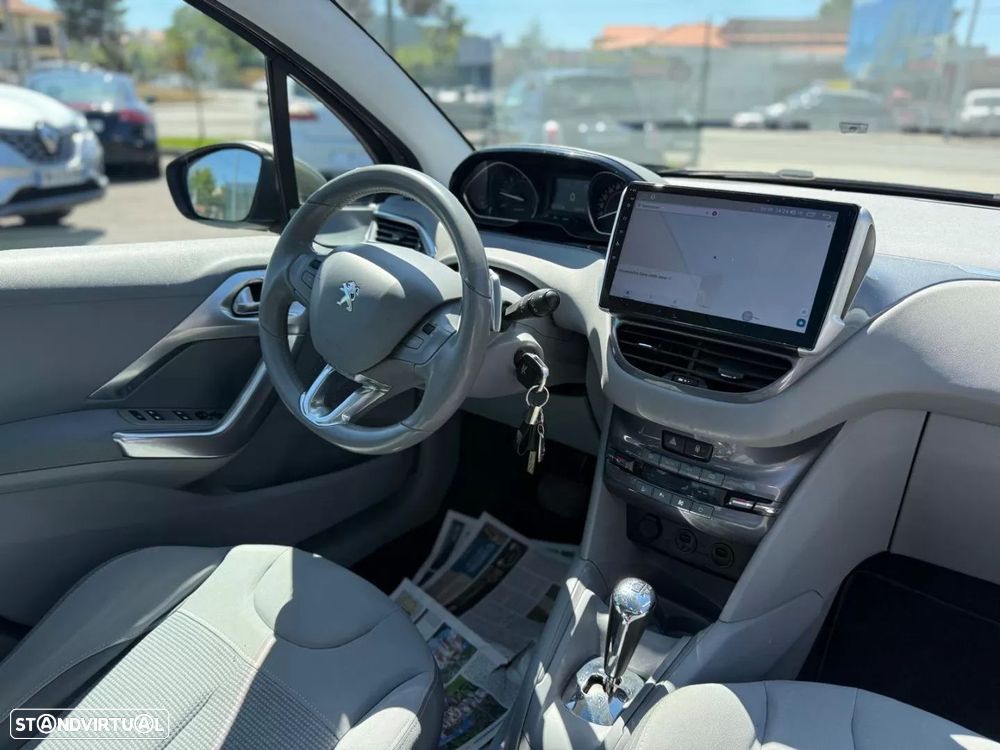 Peugeot 208 1.6 e-HDi Allure 2-Tronic - 11