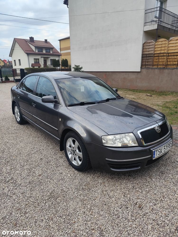 Skoda Superb 2.0 TDI DPF Elegance - 2