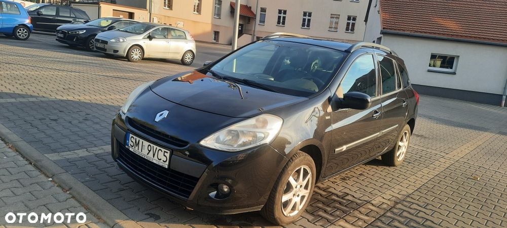 Renault Clio 2011 photo 2