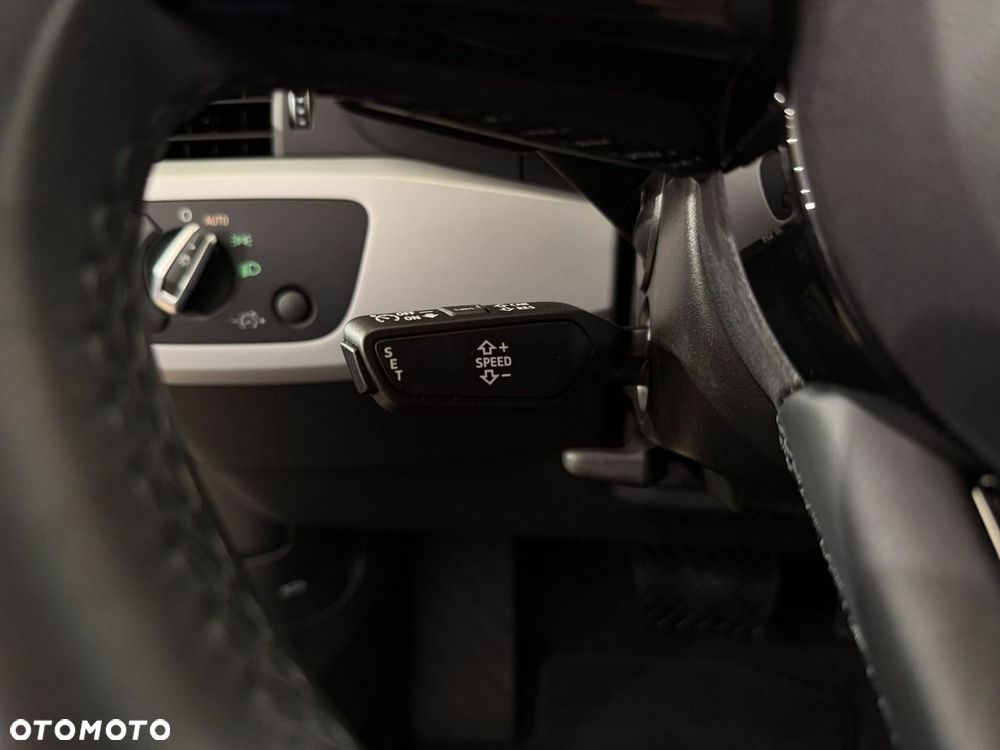 Audi A4 Limousine - 16