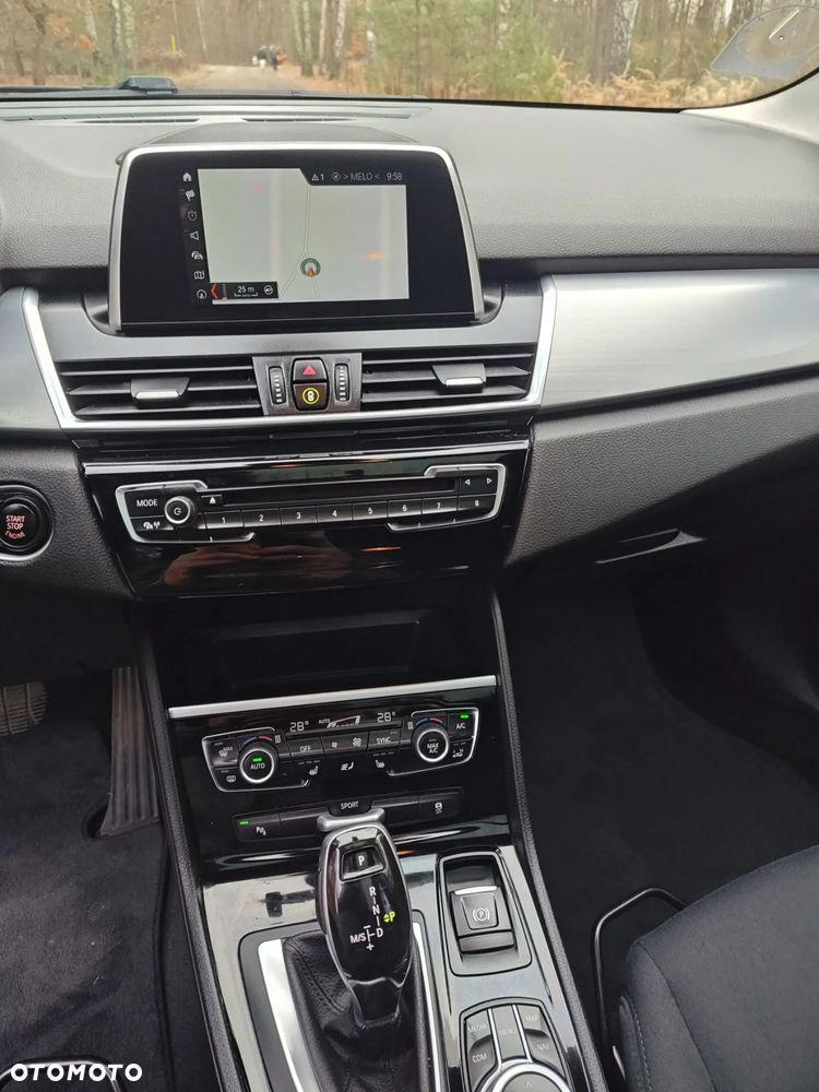 BMW Seria 2 218d GT - 14