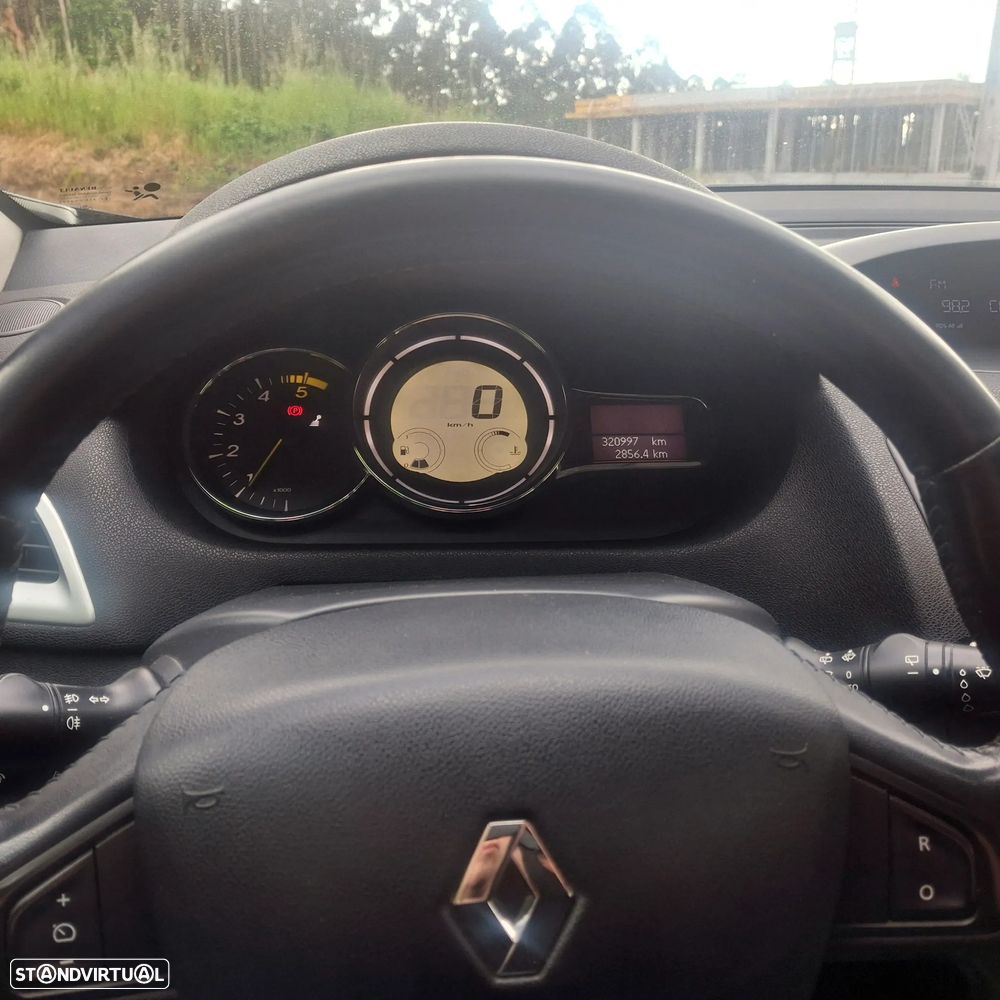 Renault Mégane Sport Tourer 1.5 dCi Dynamique CO2 Champion - 10