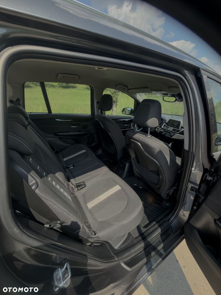 BMW Seria 2 218d Sport-Aut Sport Line - 16