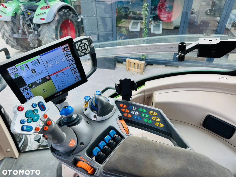 Fendt 828 Vario profi PLUS - 19