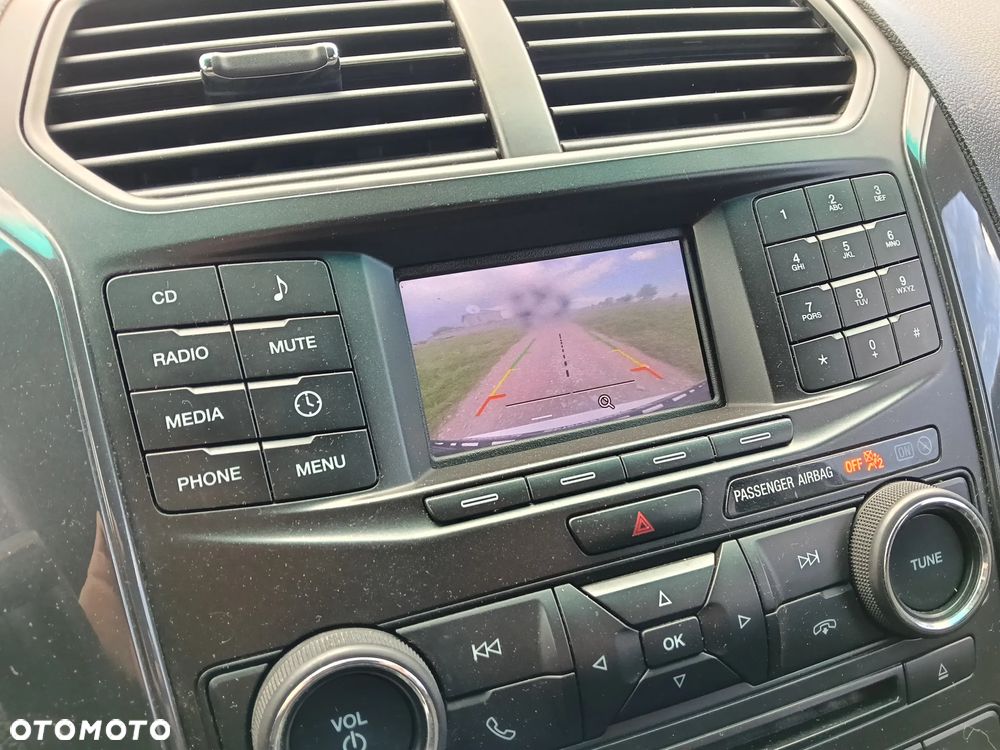 Ford Explorer - 21