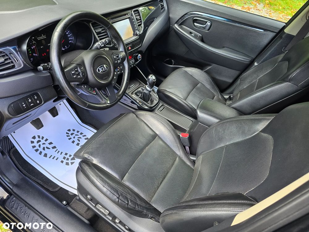 Kia Carens 1.7 CRDi Spirit - 16