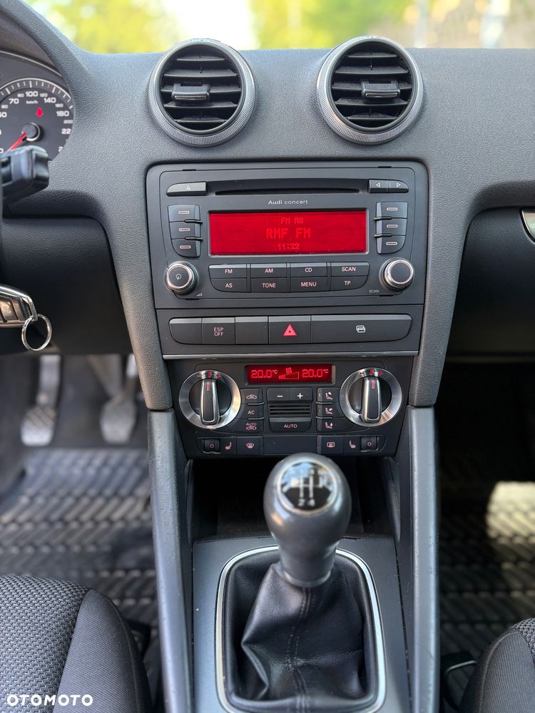 Audi A3 3-drzwiowe 1.6 Ambiente - 14