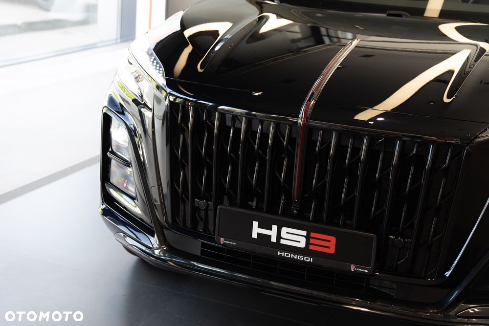Hongqi HS3 - 6