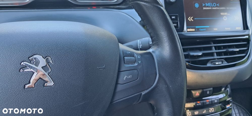 Peugeot 208 1.6 BlueHDi Active S&S - 23