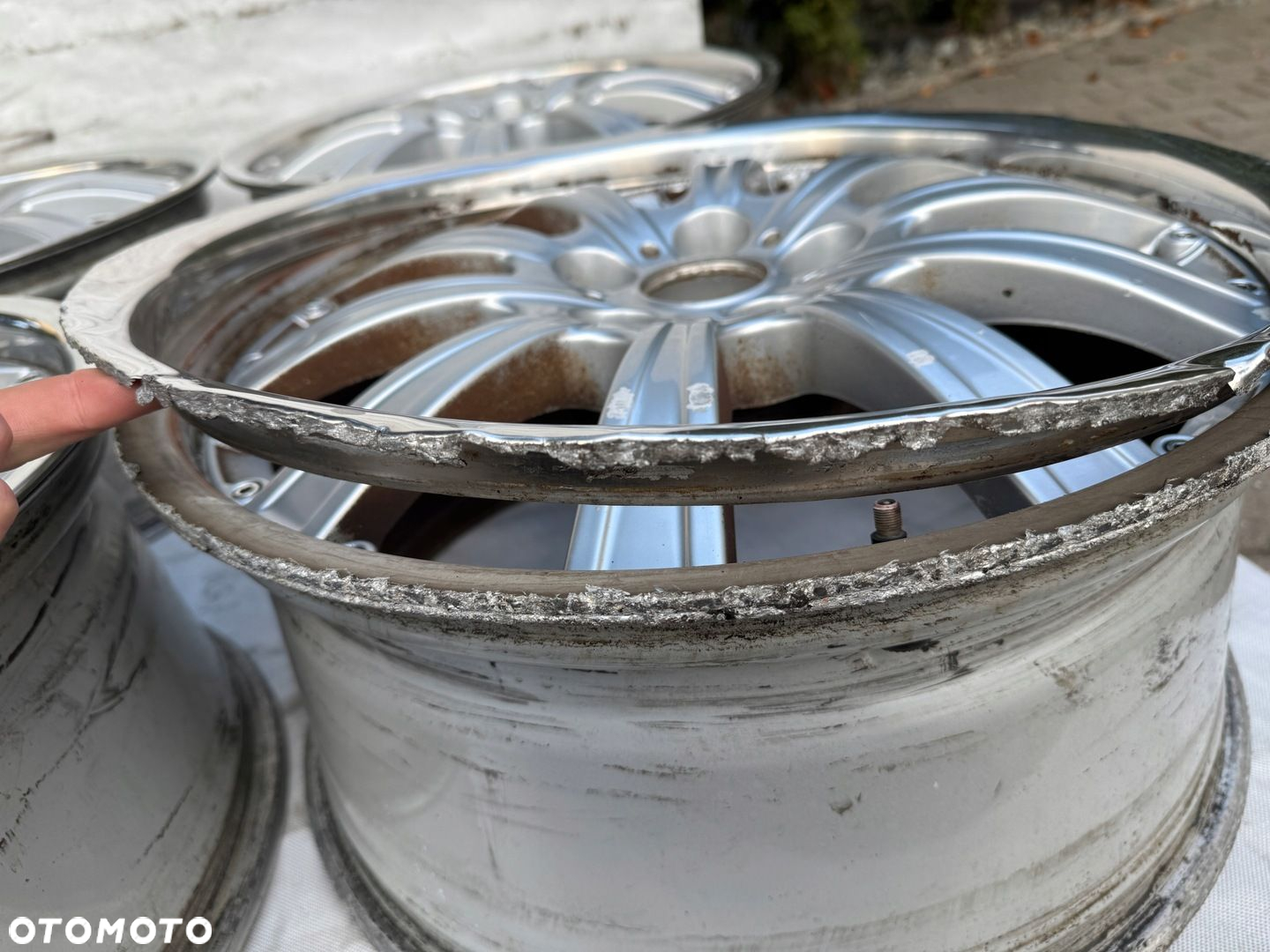 Felgi Rial Volkswagen T5 T6 Amarok 5x120 9J 20cali ET45 764 - 7