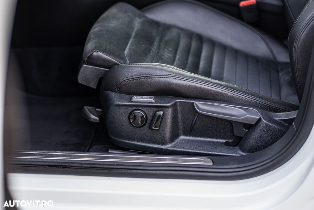 Volkswagen Passat Variant 2.0 TDI DSG R Executive - 15