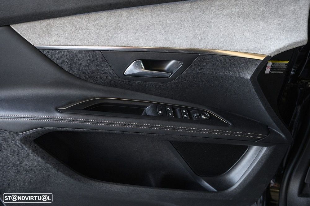 Peugeot 5008 1.2 PureTech GT EAT8 - 28