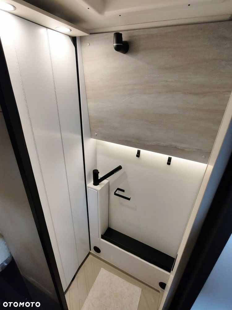 Burstner Habiton HM 6.0 kampervan Mercedesa - TERAZ z DACHEM SYPIALNYM - 14