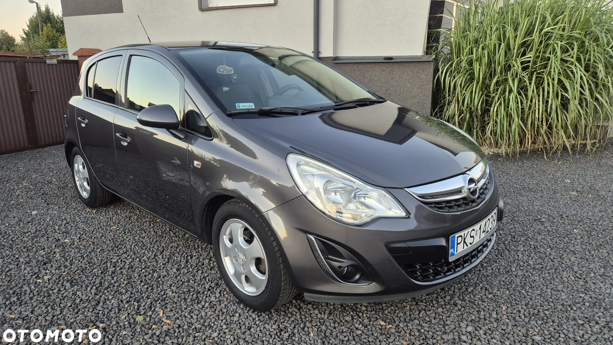 Opel Corsa 1.4 16V Cosmo - 5