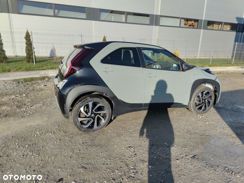 Toyota Aygo X 1.0 VVT-i Color Edition X-shift - 9