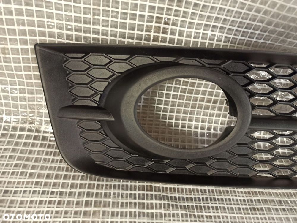 AUDI S8 5.2 FSI V10 05-08 KRATKA ZDERZAKA PRZÓD PRAWA ORYGINAŁ 4E0807682AK - 2