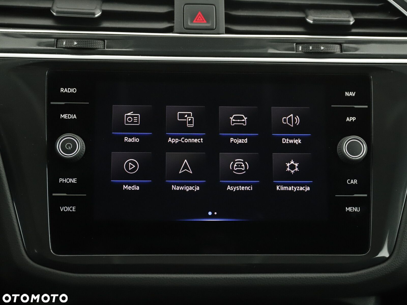 Volkswagen Tiguan - 12