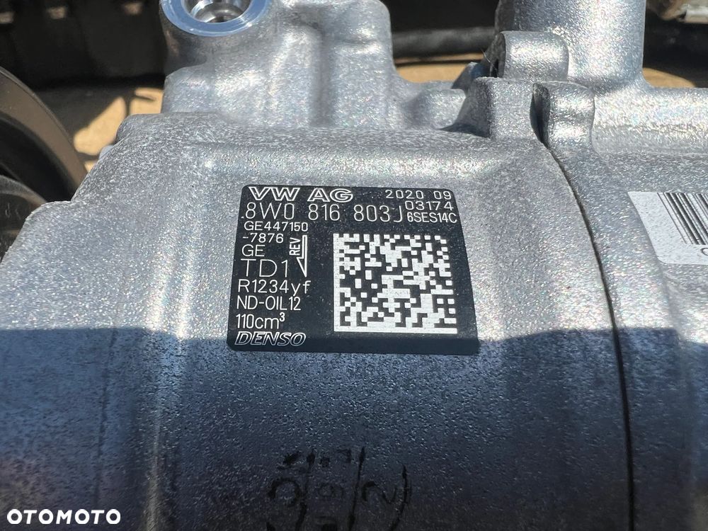 KOMPRESOR SPRĘŻARKA KLIMATYZACJI AUDI A5 S4 B9 8W0816803J - 2