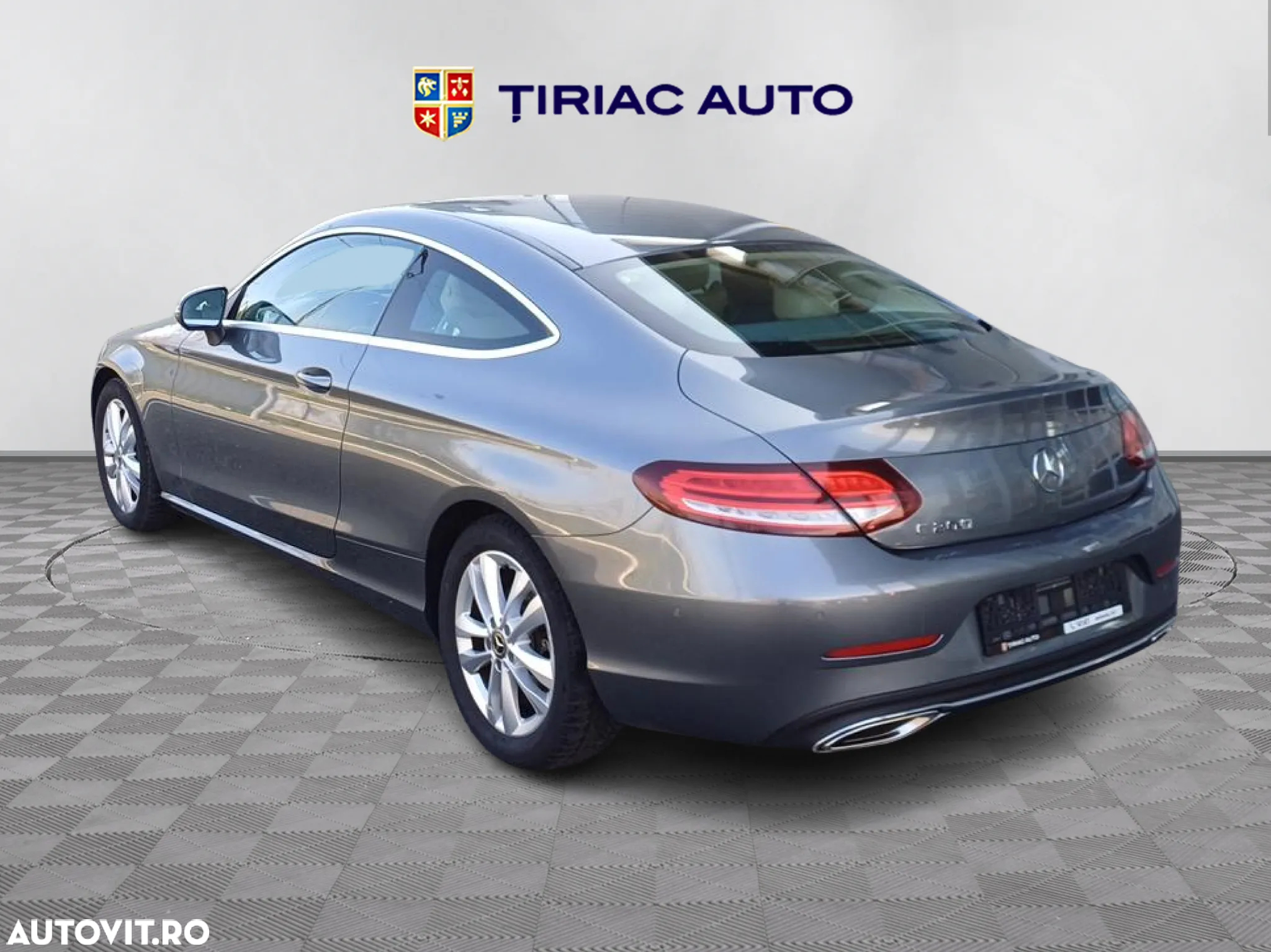 Mercedes-Benz C - 4