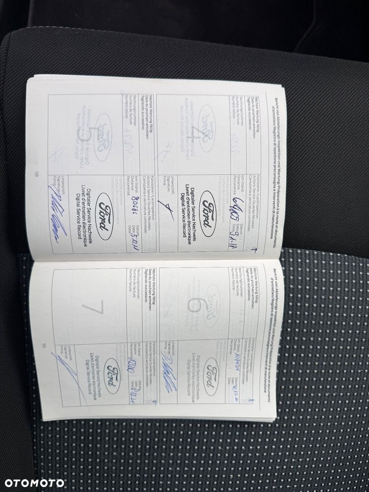 Ford S-Max - 16