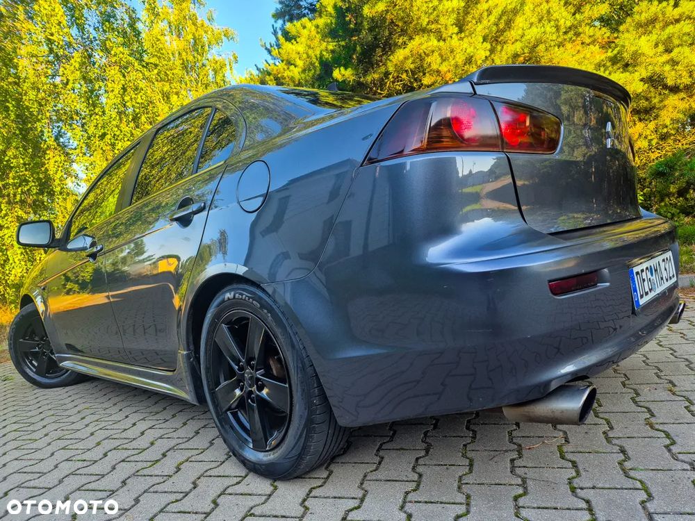 Mitsubishi Lancer 1.8 Intense - 3