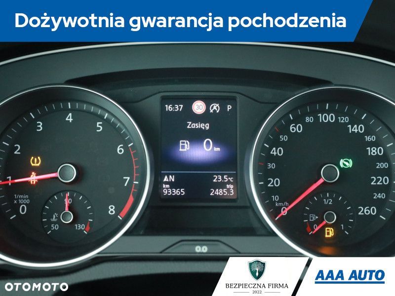 Volkswagen Passat - 10