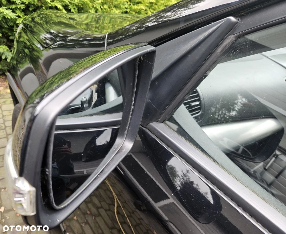 Kia Sorento II 2 lusterko prawe   EB - 4