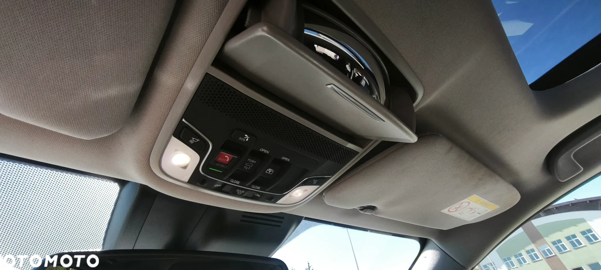 Honda CR-V 1.5 Executive (Honda Connect+) CVT - 34