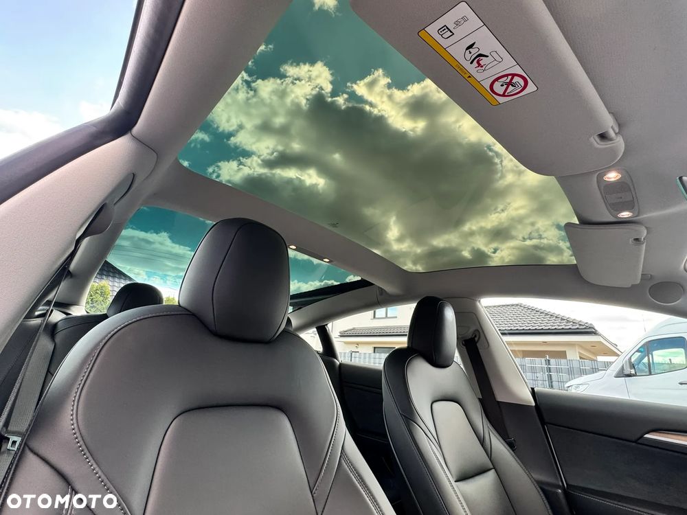 Tesla Model 3 Langstreckenbatterie Allradantrieb Dual Motor - 23