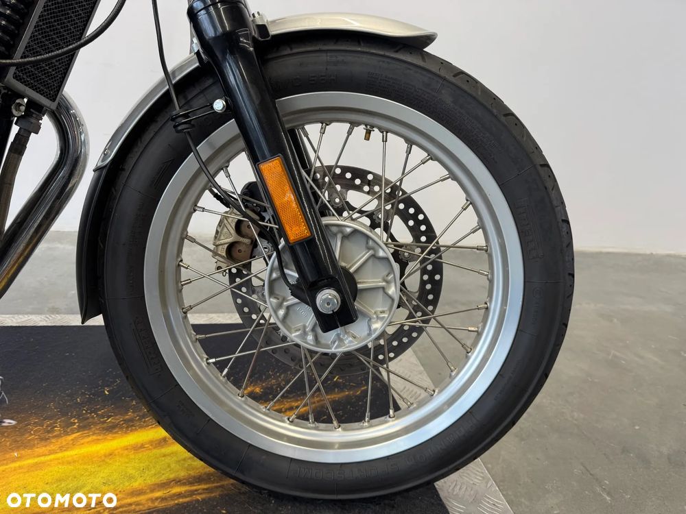 Royal Enfield Interceptor - 8