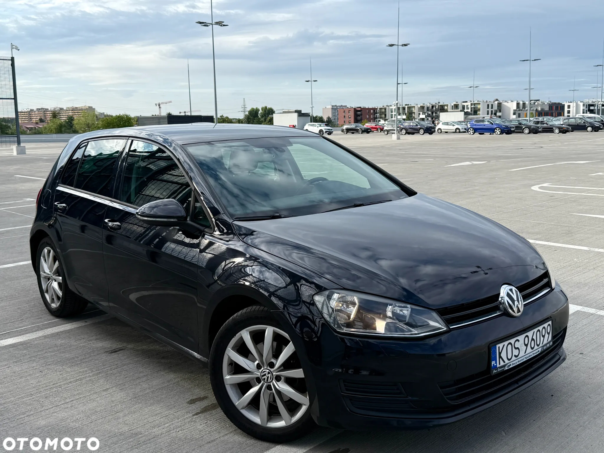 Volkswagen Golf 1.6 TDI BlueMotion Technology Comfortline - 2