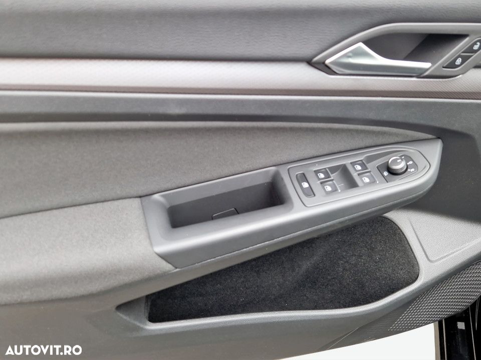 Volkswagen Golf 2.0 TDI SCR DSG Life - 13