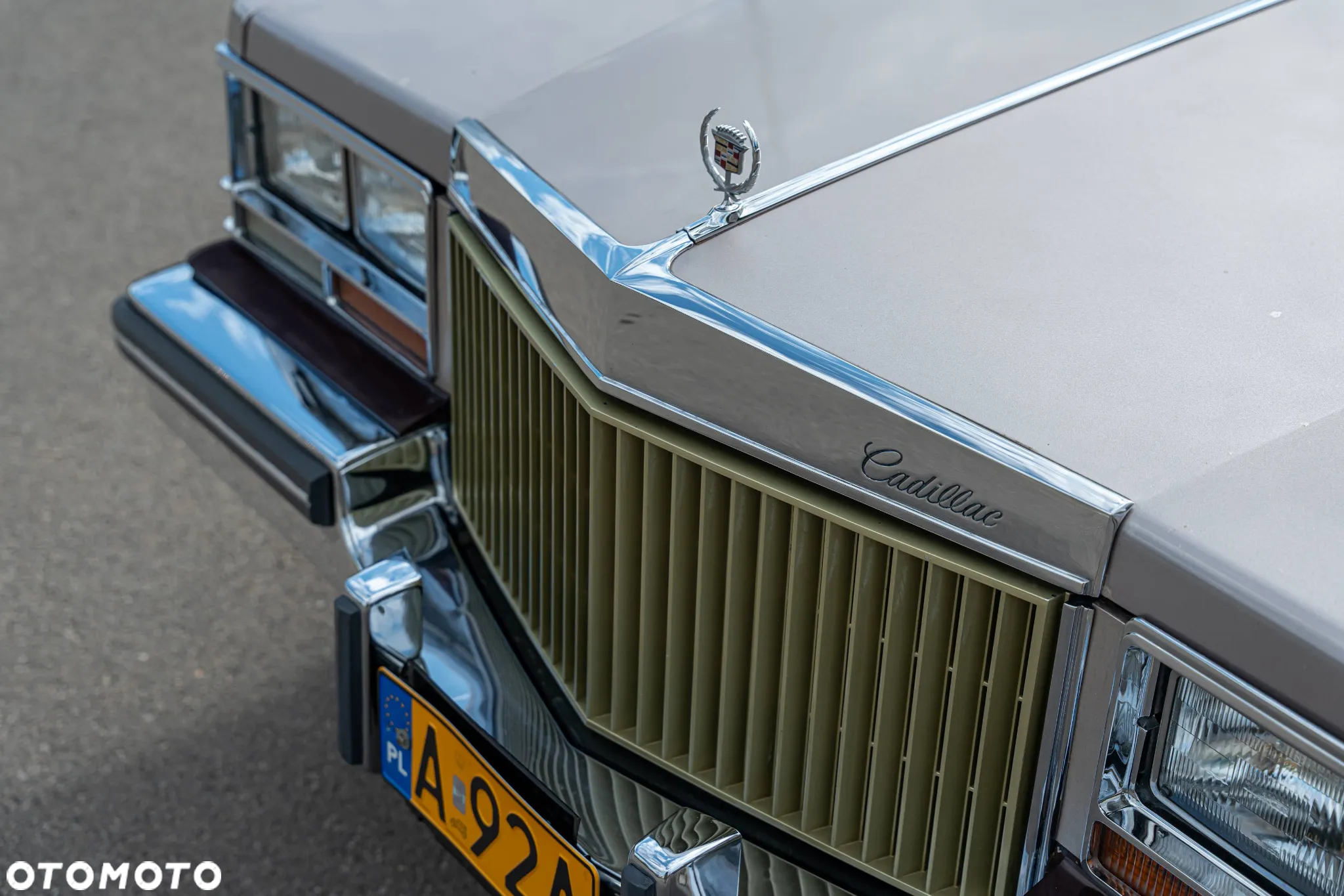 Cadillac Seville - 4