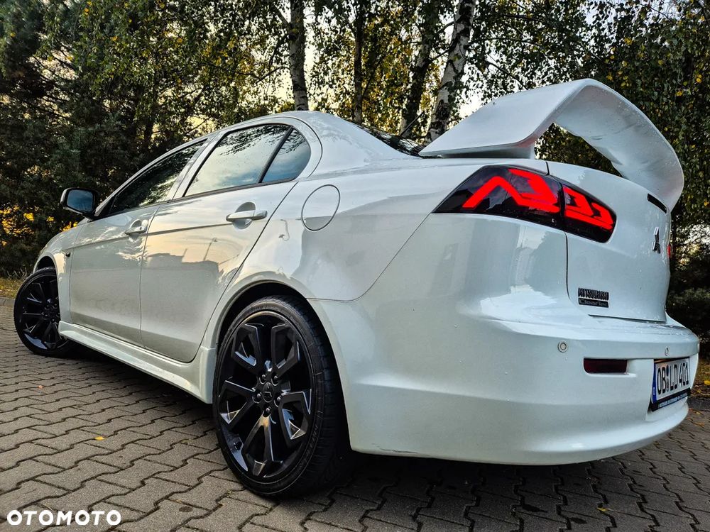 Mitsubishi Lancer - 16