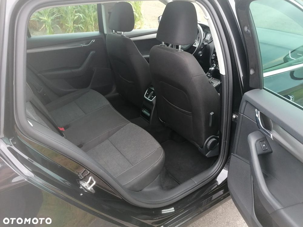 Skoda Octavia 2.0 TDI DSG Edition - 13