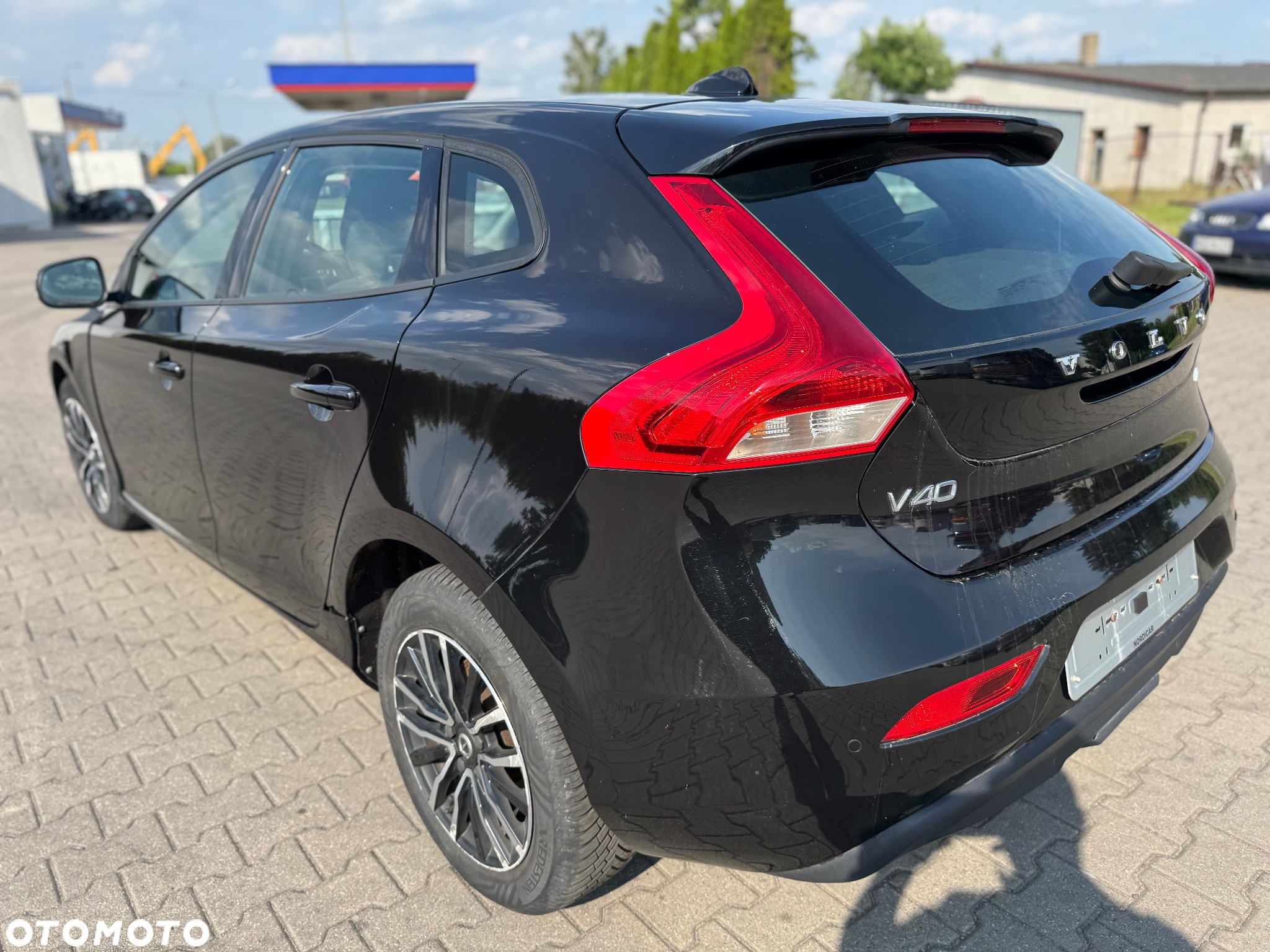 Volvo V40 D2 Drive-E Momentum - 8