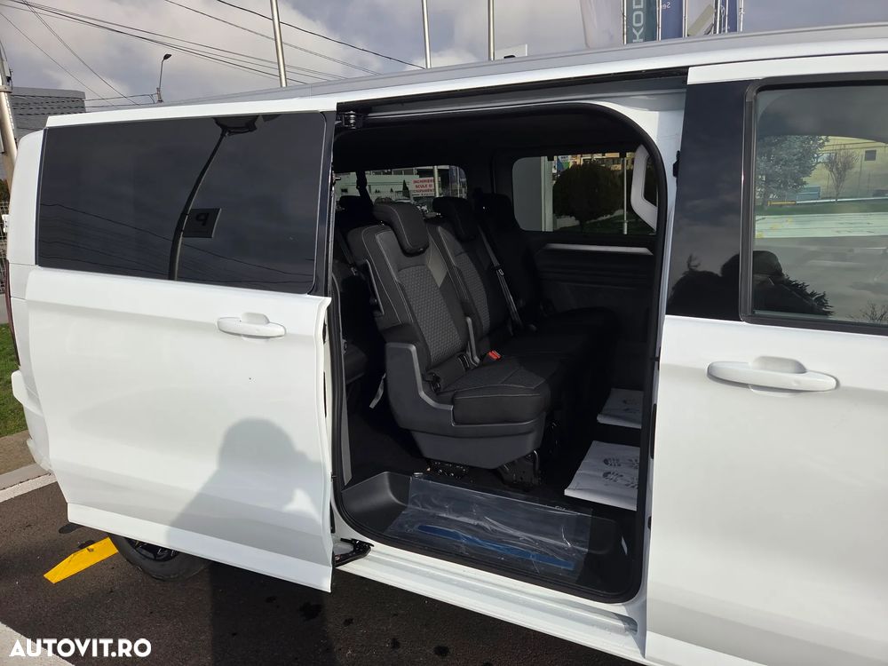 Volkswagen Caravelle - 14