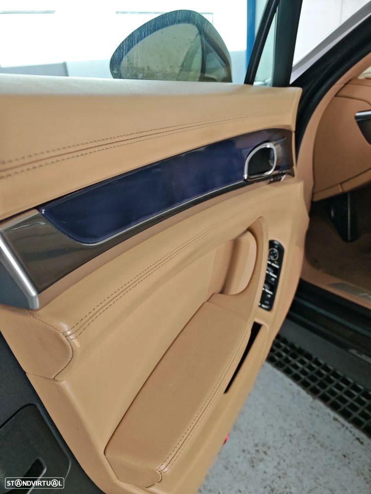 Porsche Panamera - 7