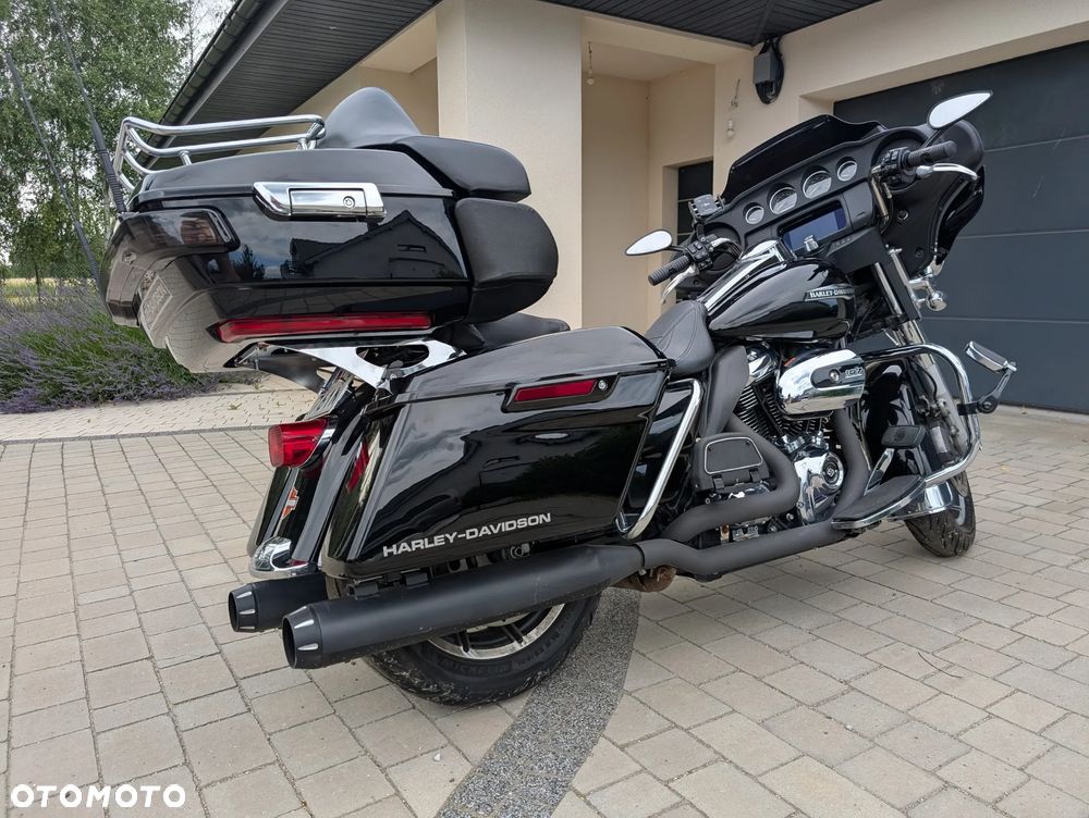 Harley-Davidson Electra - 12